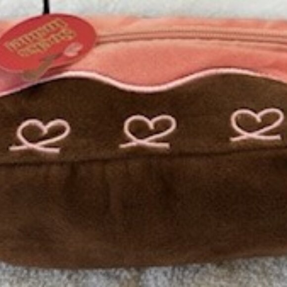 Moon Cake plush pouch with 6 pair of quarter socks NWT - Picture 2 of 10